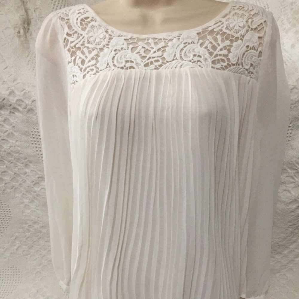 White Sundance Lace Long Sleeve Blouse Top Sz XS